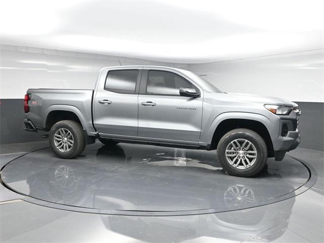 new 2024 Chevrolet Colorado car, priced at $40,399