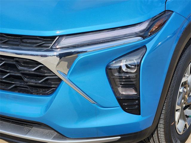 new 2025 Chevrolet Trax car, priced at $25,622
