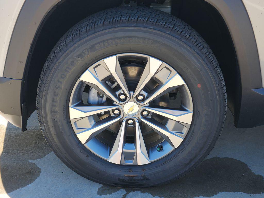 new 2026 Chevrolet Equinox car, priced at $29,522