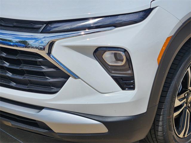 new 2025 Chevrolet TrailBlazer car, priced at $30,152