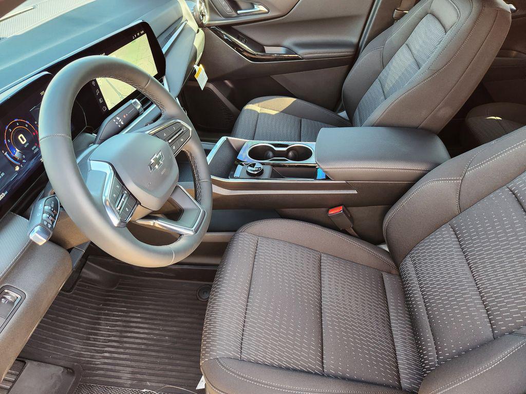 new 2026 Chevrolet Equinox car, priced at $28,833