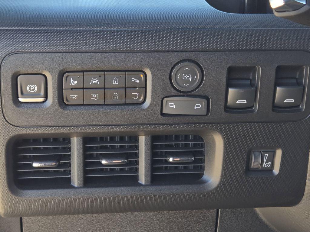 new 2025 Chevrolet BrightDrop 400 car, priced at $59,154