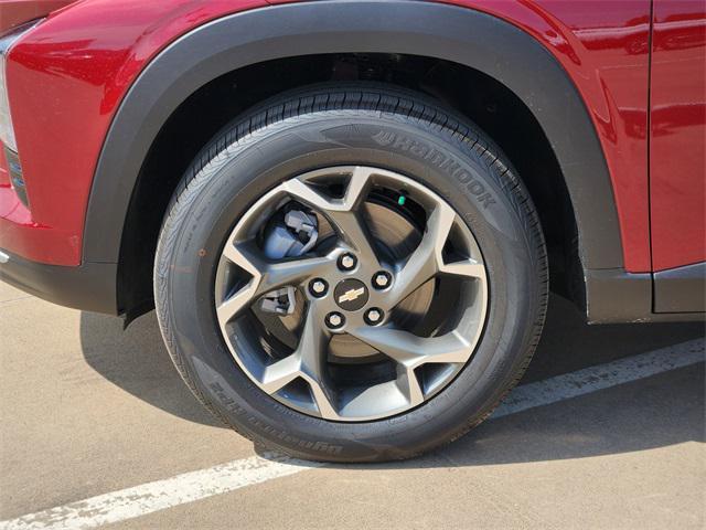 new 2025 Chevrolet Trax car, priced at $23,652