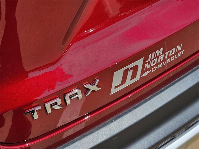 new 2025 Chevrolet Trax car, priced at $23,652