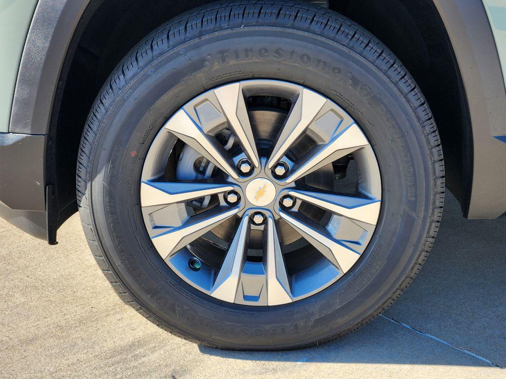 new 2026 Chevrolet Equinox car, priced at $28,990