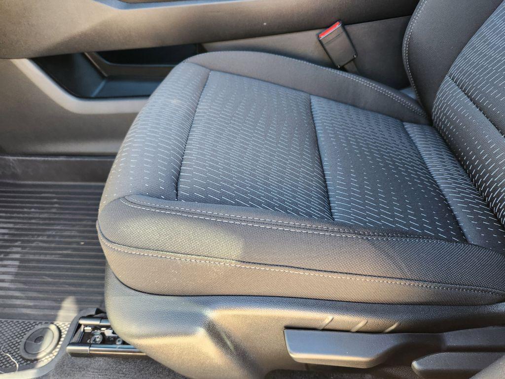 new 2026 Chevrolet Equinox car, priced at $28,990