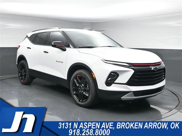 new 2025 Chevrolet Blazer car, priced at $39,042