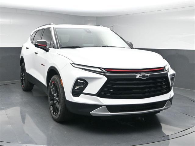 new 2025 Chevrolet Blazer car, priced at $39,661