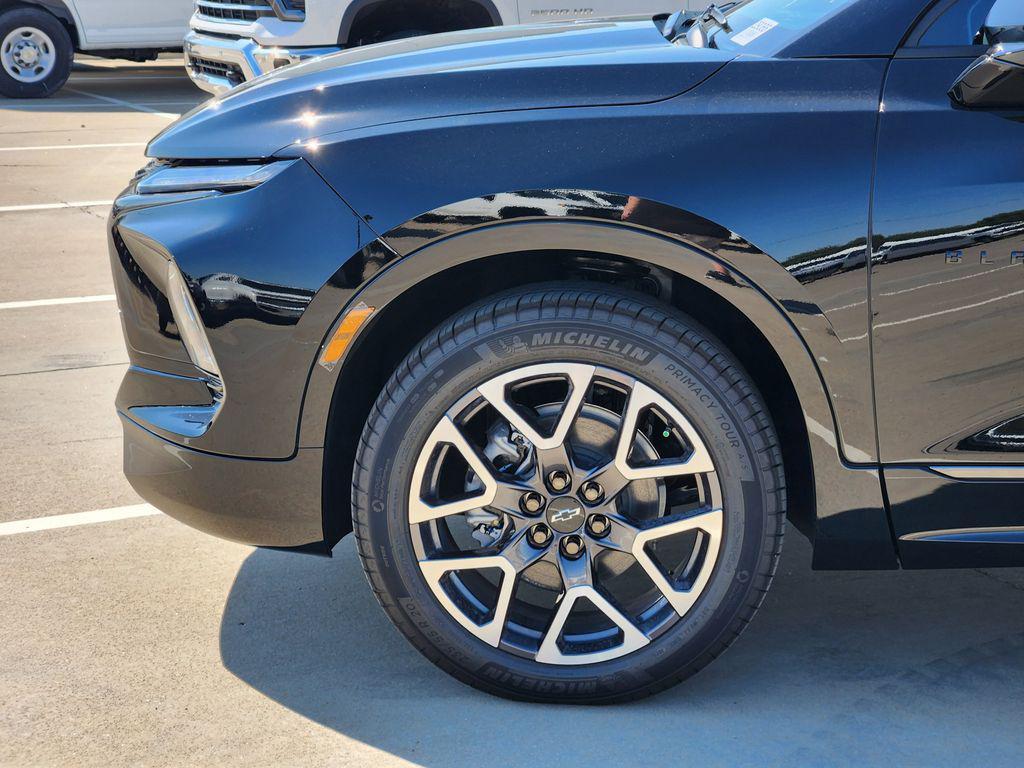 new 2025 Chevrolet Blazer car, priced at $49,928