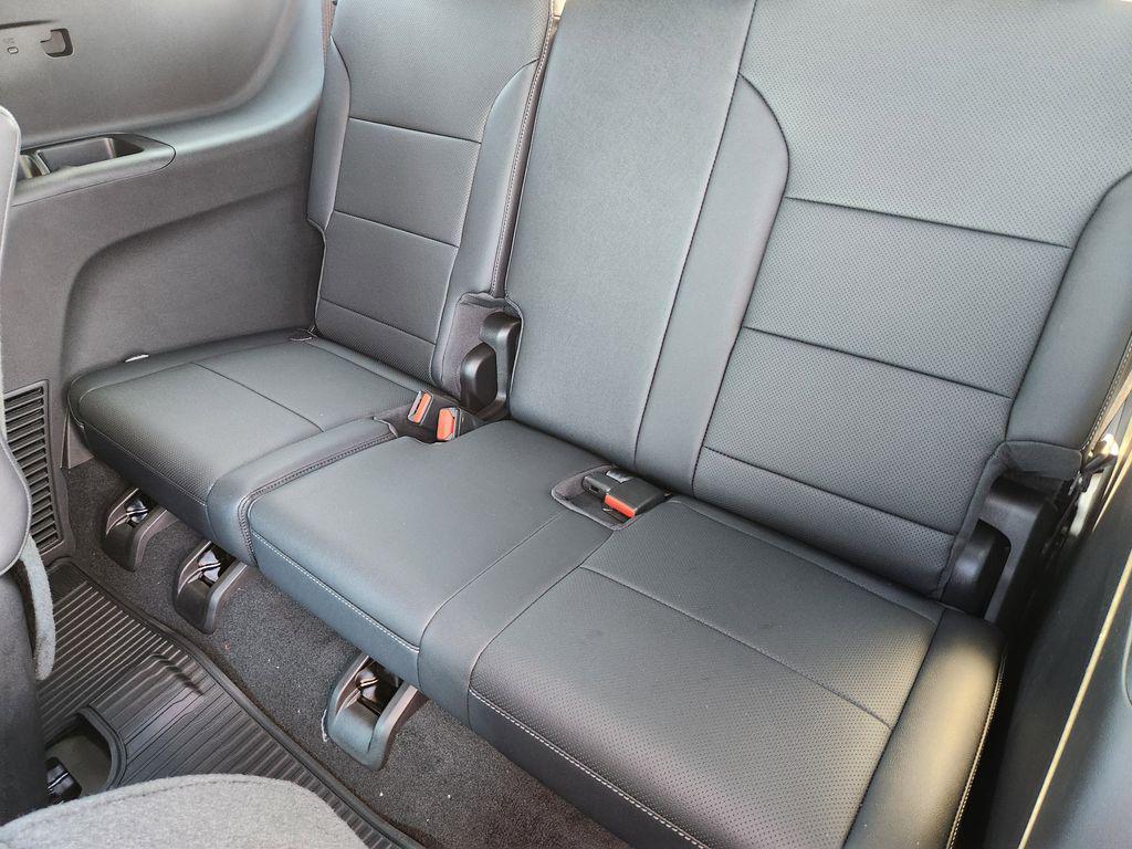 new 2026 Chevrolet Traverse car, priced at $45,638