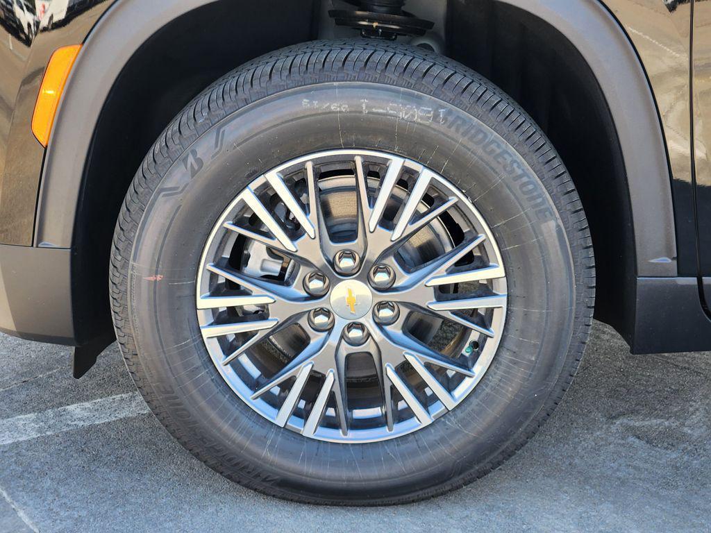 new 2026 Chevrolet Traverse car, priced at $45,638