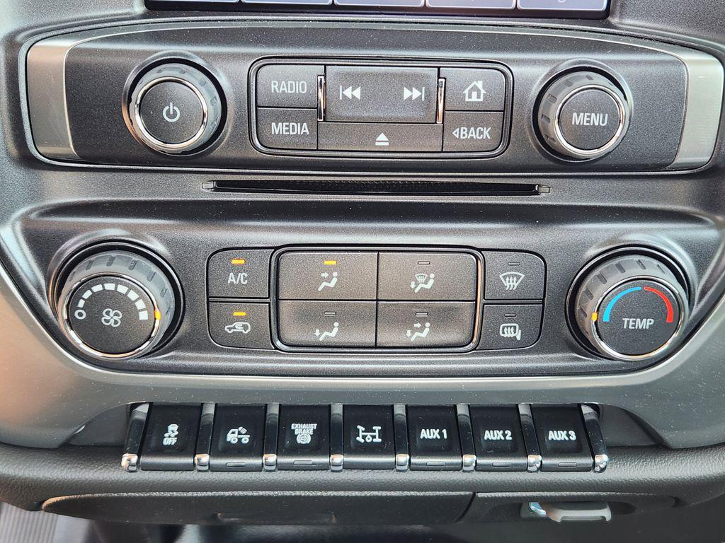 new 2024 Chevrolet Silverado 1500 car, priced at $58,176