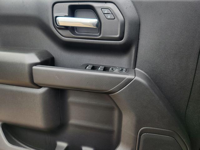 new 2025 Chevrolet Silverado 1500 car, priced at $42,690