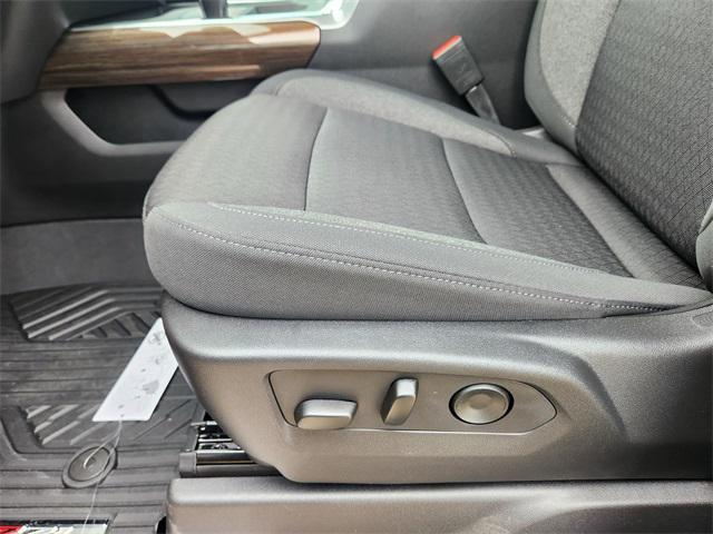 new 2025 Chevrolet Silverado 1500 car, priced at $54,562