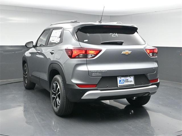 new 2025 Chevrolet TrailBlazer car, priced at $28,294