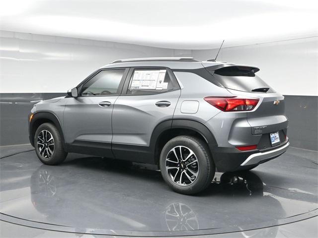 new 2025 Chevrolet TrailBlazer car, priced at $28,294