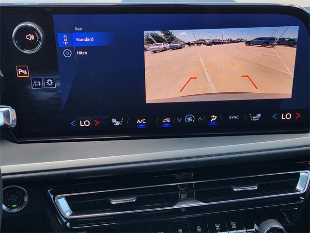 new 2025 Chevrolet Traverse car, priced at $42,195