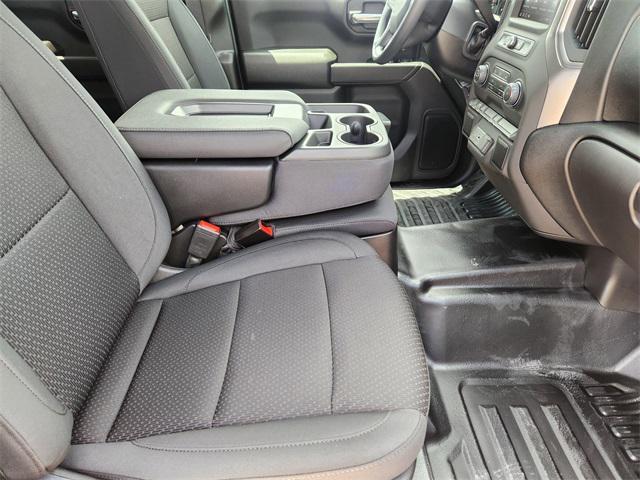 new 2025 Chevrolet Silverado 1500 car, priced at $39,589