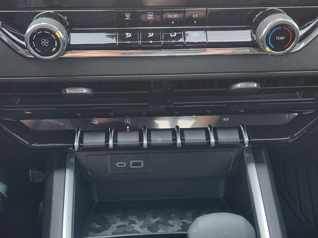 new 2026 Chevrolet Colorado car, priced at $32,744