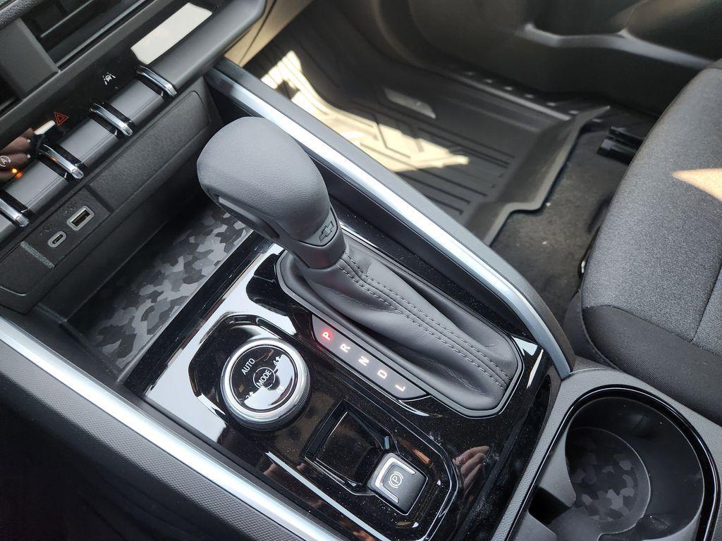 new 2025 Chevrolet Colorado car, priced at $40,503