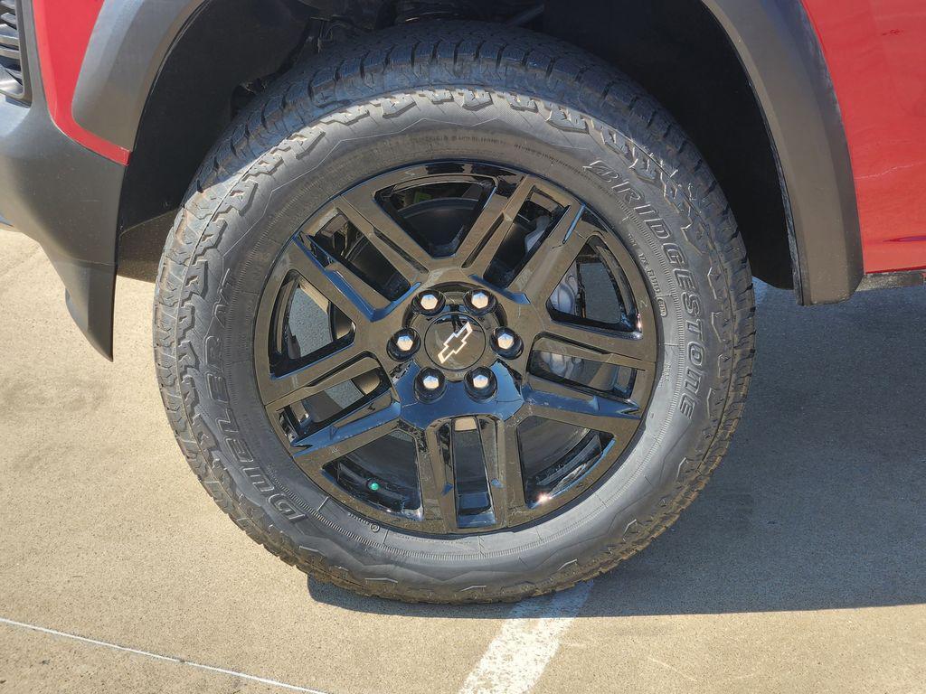 new 2025 Chevrolet Colorado car, priced at $40,503