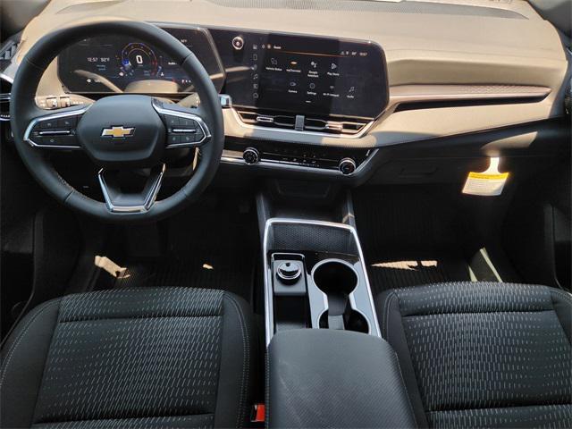 new 2026 Chevrolet Equinox car, priced at $30,245