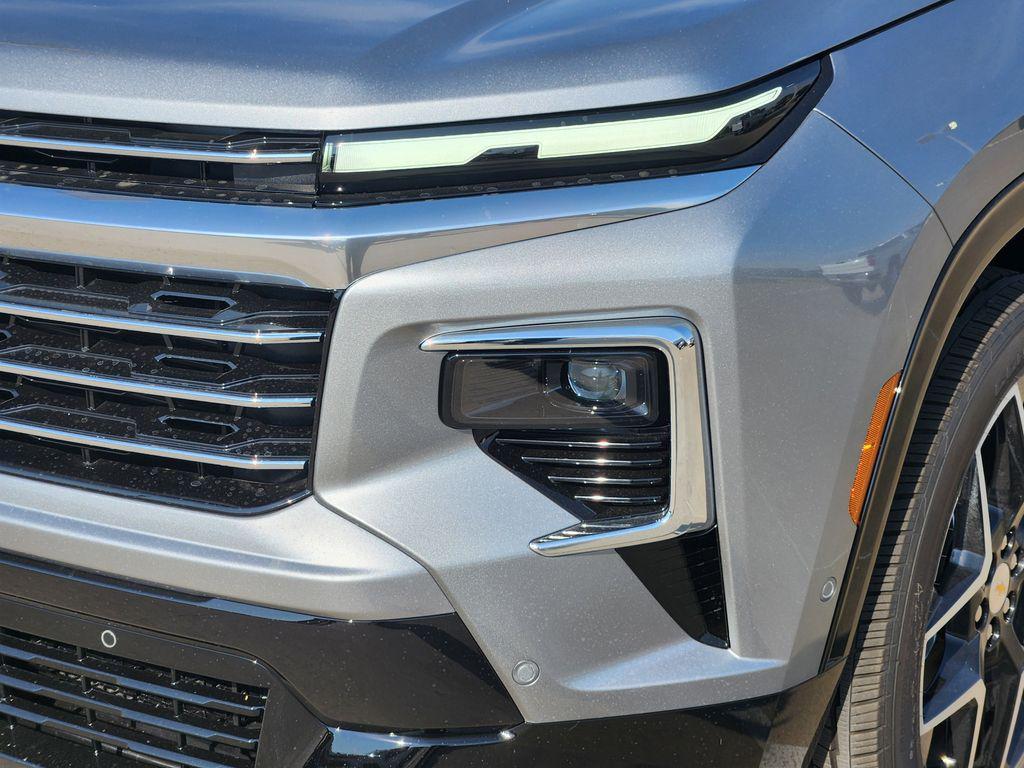 new 2026 Chevrolet Traverse car, priced at $60,213