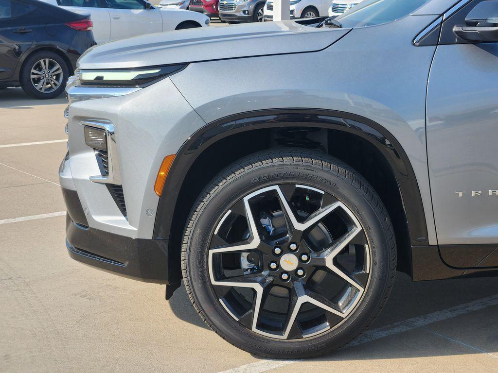 new 2026 Chevrolet Traverse car, priced at $60,213