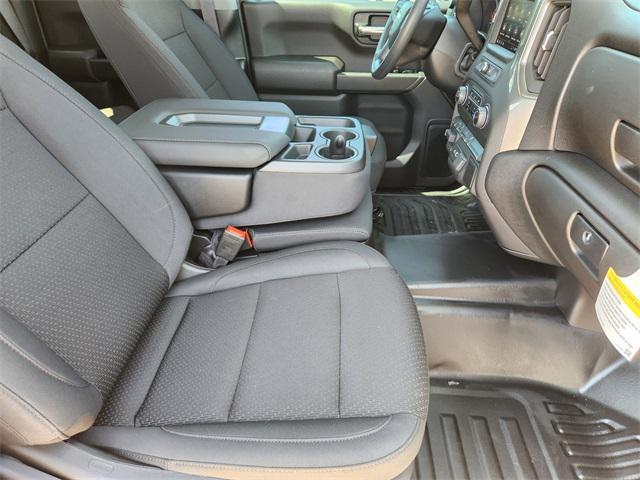 new 2025 Chevrolet Silverado 1500 car, priced at $41,244