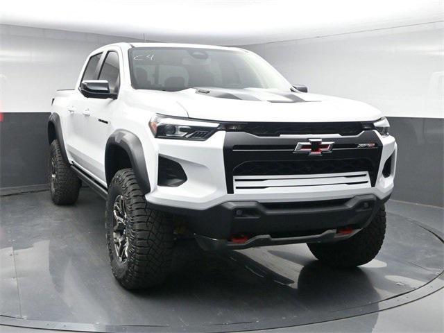 new 2025 Chevrolet Colorado car, priced at $49,356