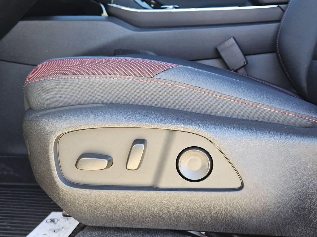 new 2026 Chevrolet Equinox car, priced at $33,631