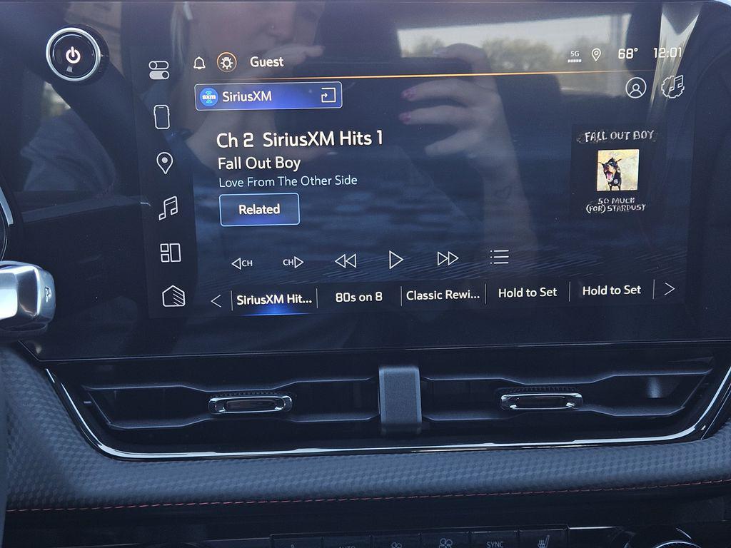 new 2026 Chevrolet Equinox car, priced at $33,631