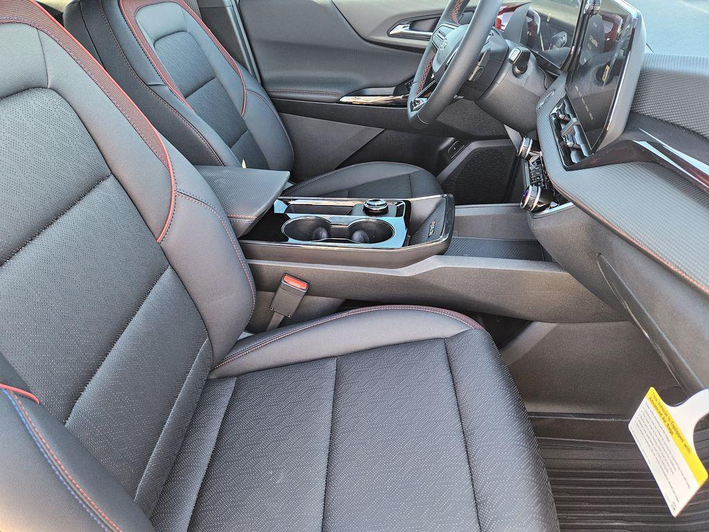 new 2026 Chevrolet Equinox car, priced at $33,631