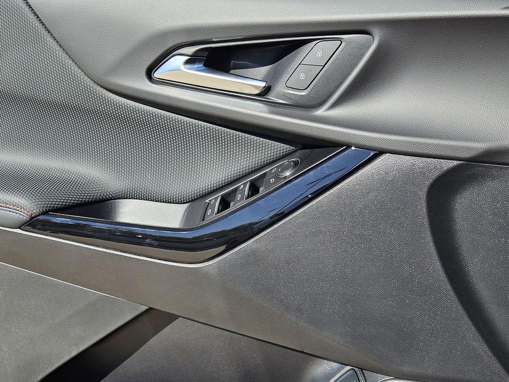 new 2026 Chevrolet Equinox car, priced at $33,631