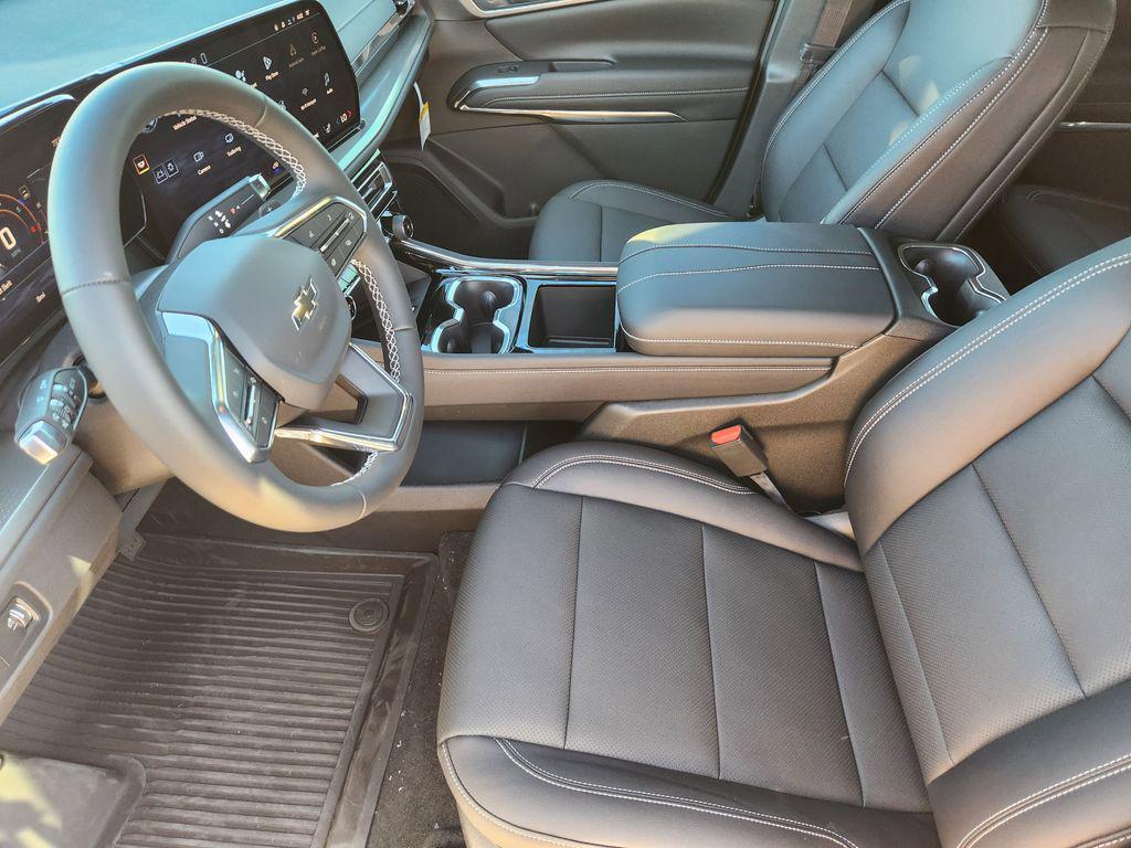 new 2026 Chevrolet Traverse car, priced at $49,623