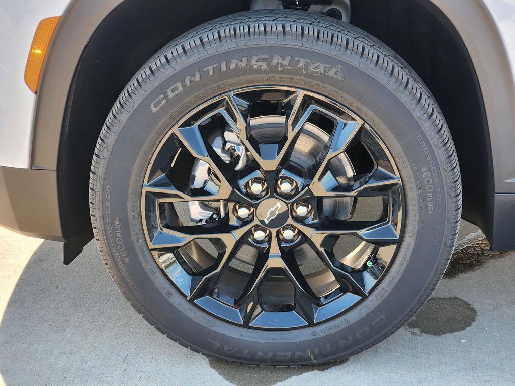 new 2026 Chevrolet Traverse car, priced at $49,623