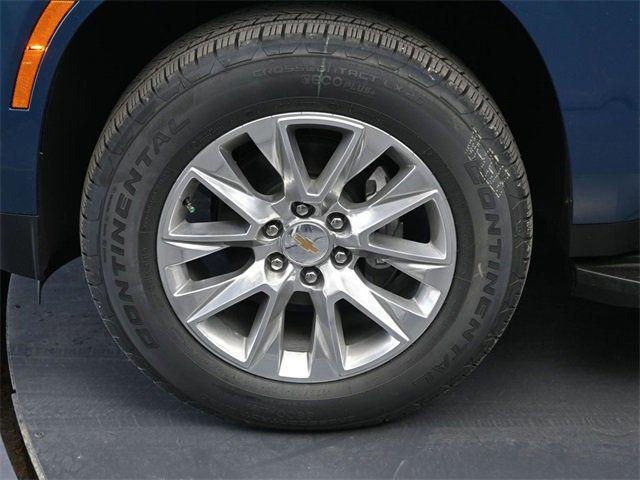 new 2025 Chevrolet Suburban car, priced at $70,996