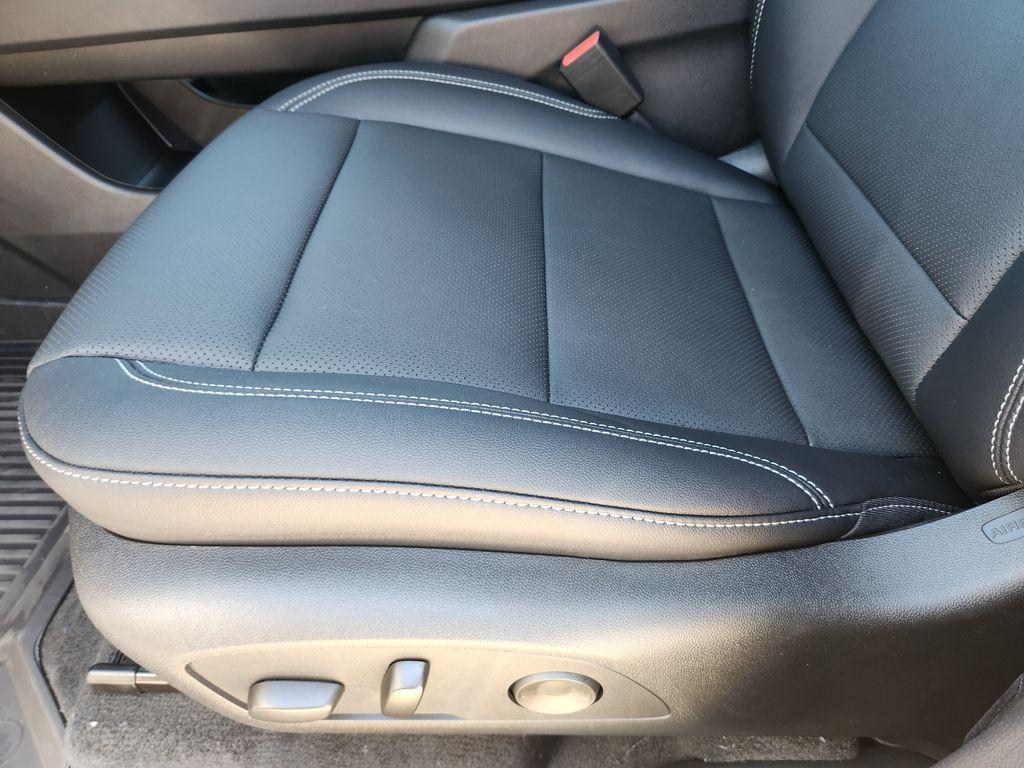 new 2026 Chevrolet Traverse car, priced at $62,393
