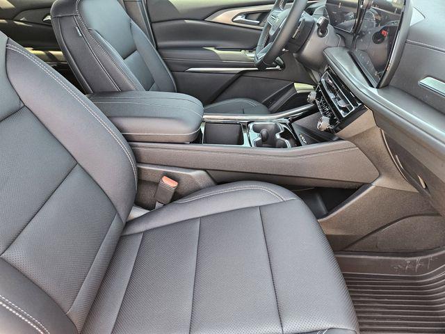 new 2026 Chevrolet Traverse car, priced at $49,423