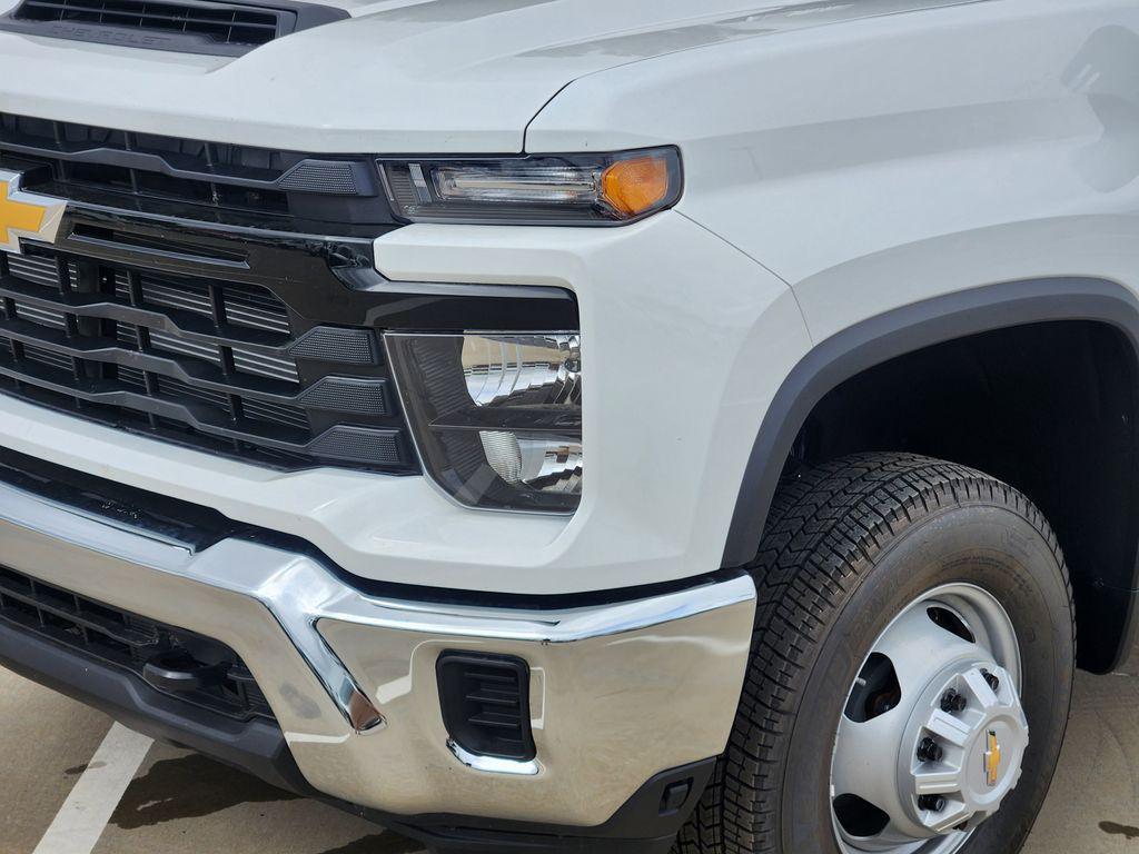 new 2025 Chevrolet Silverado 3500 car, priced at $65,132