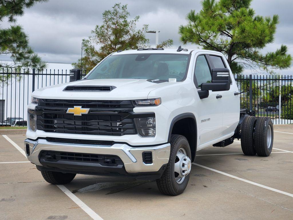 new 2025 Chevrolet Silverado 3500 car, priced at $65,132