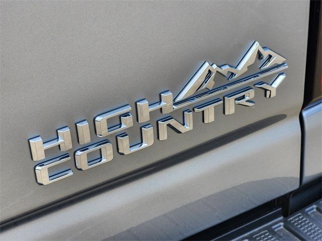 new 2025 Chevrolet Silverado 2500 car, priced at $72,701