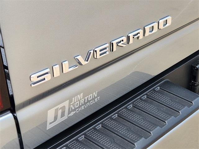 new 2025 Chevrolet Silverado 2500 car, priced at $72,701