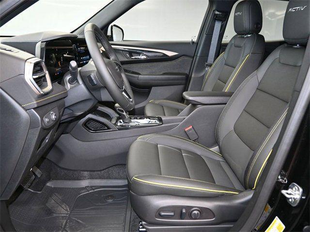 new 2025 Chevrolet TrailBlazer car, priced at $27,550