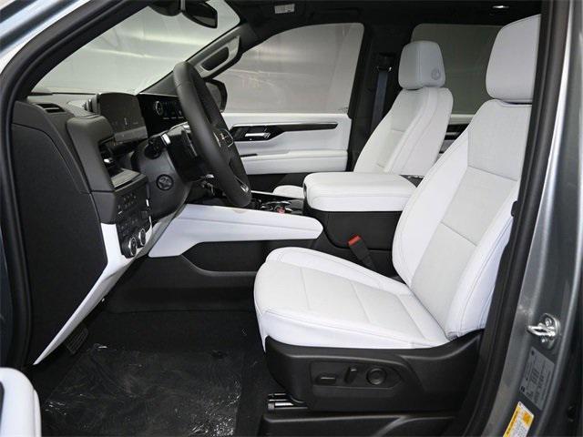 new 2025 Chevrolet Suburban car, priced at $86,505