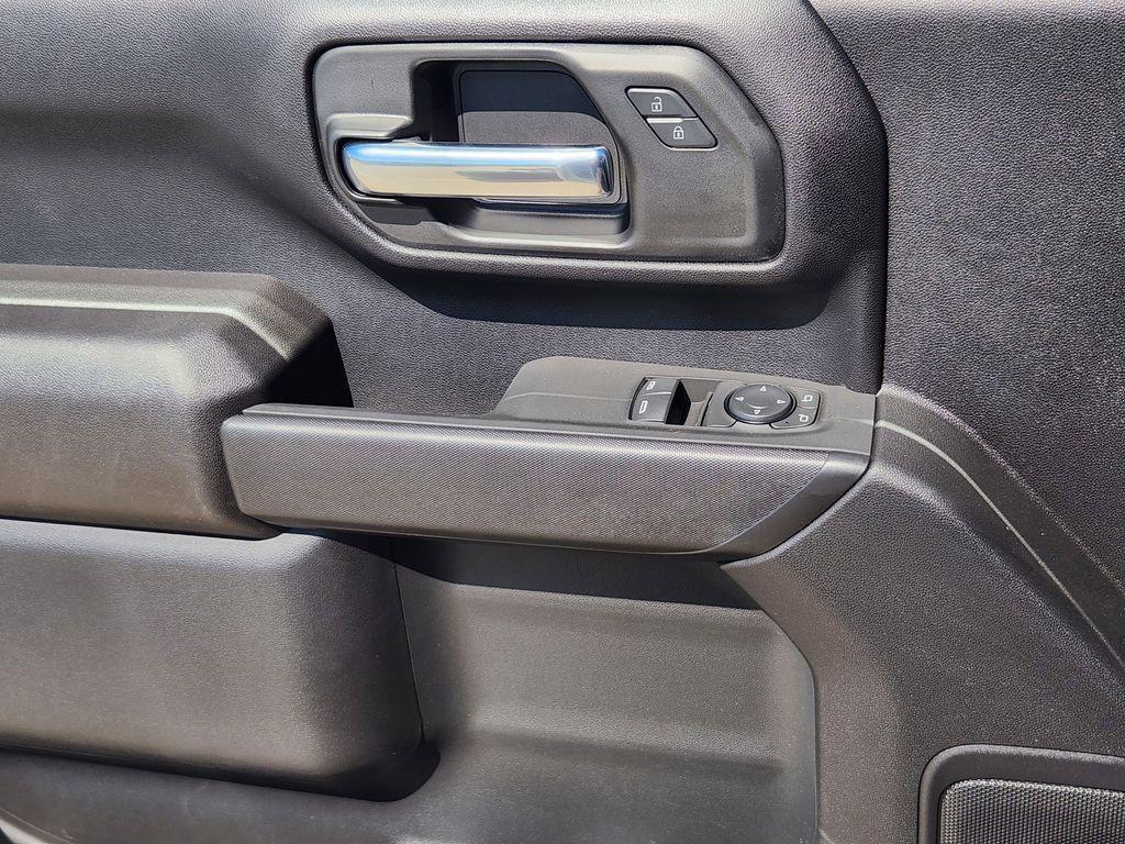 new 2025 Chevrolet Silverado 3500 car, priced at $51,122