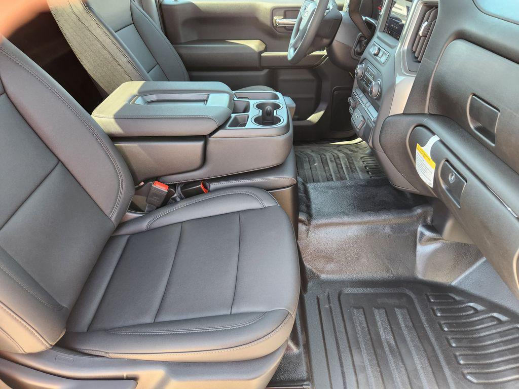 new 2025 Chevrolet Silverado 3500 car, priced at $51,122