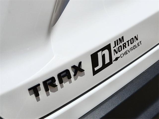 new 2025 Chevrolet Trax car, priced at $27,596