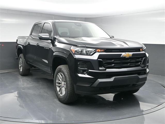 new 2024 Chevrolet Colorado car, priced at $40,399