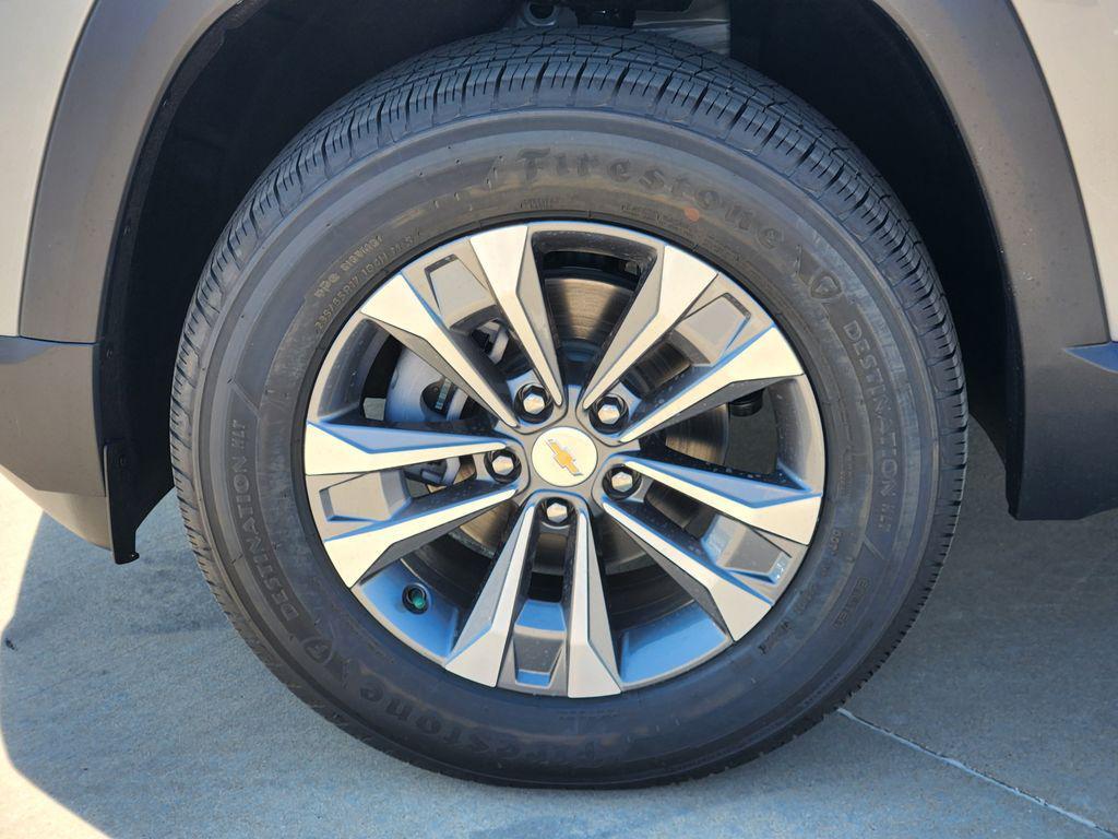 new 2026 Chevrolet Equinox car, priced at $28,990